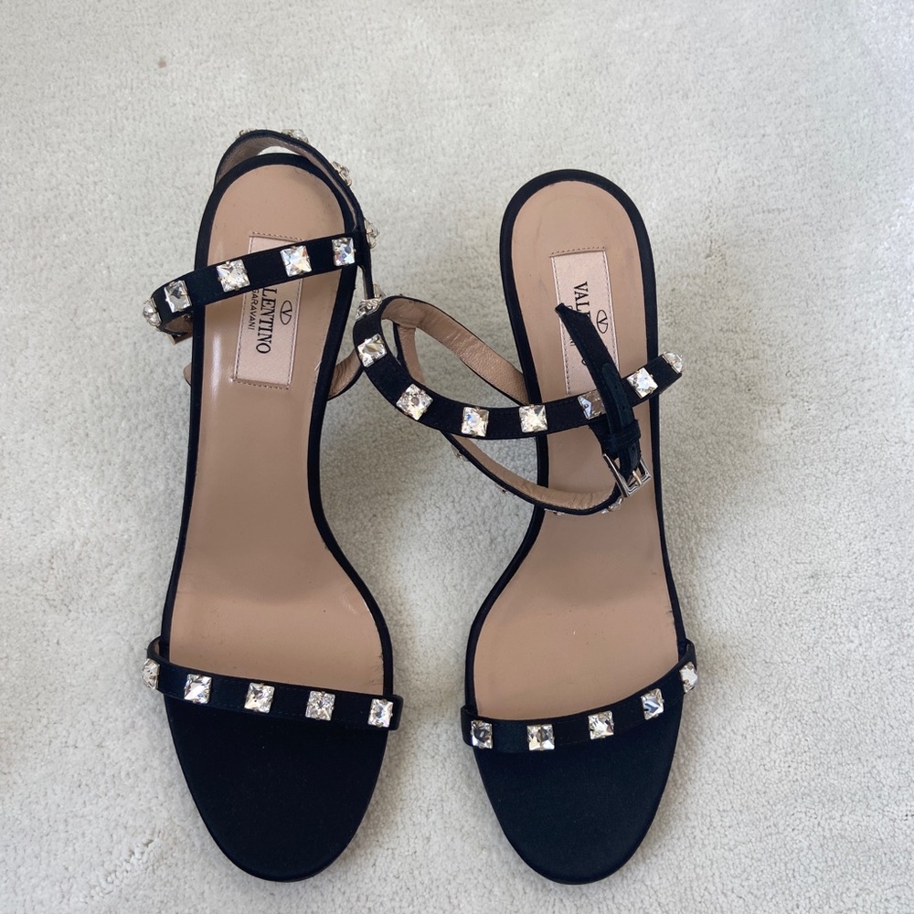 Valentino Black studded Sandals size 38.5